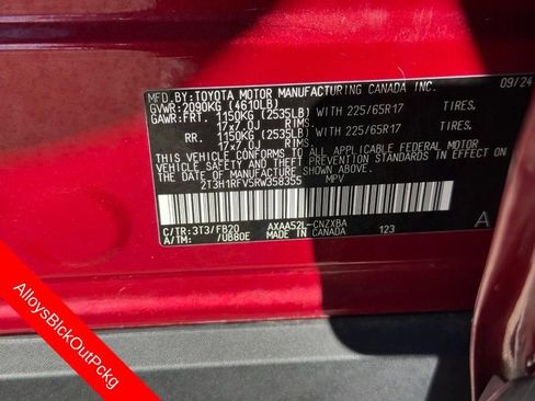 Used 2024 Toyota RAV4 LE FWD image 31