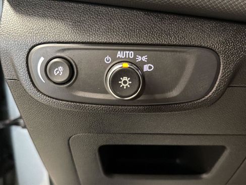 Used 2024 Chevrolet TrailBlazer LS image 16