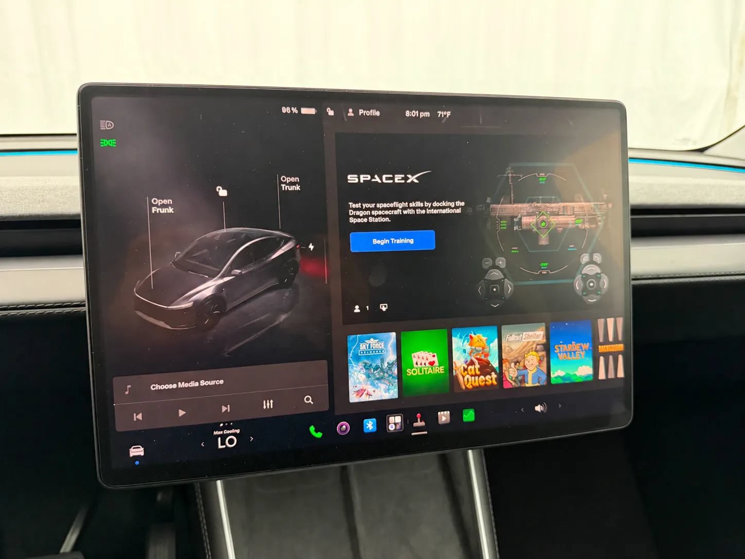 Used 2026 Tesla Model Y Long Range AWD/4WD image 28