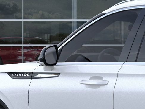 New 2025 Lincoln Aviator AWD w/ Equipment Group 101A image 20