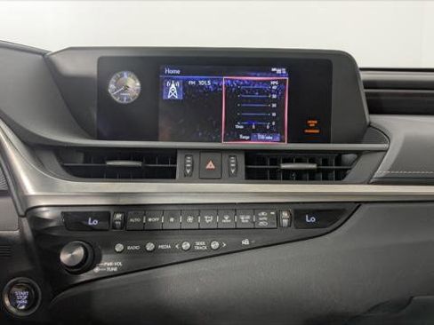 Used 2019 Lexus ES 350 image 32