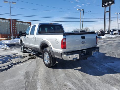 Used 2012 Ford F250 Lariat w/ Chrome Pkg image 2
