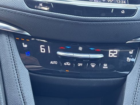 Used 2022 Cadillac XT5 Premium Luxury w/ Technology Package FWD image 36