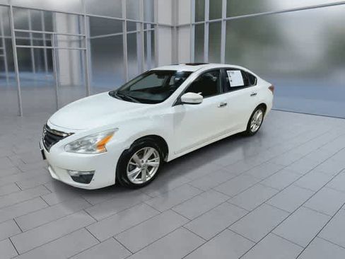 Used 2013 Nissan Altima 2.5 SV w/ 2.5SV Convenience Pkg FWD image 4
