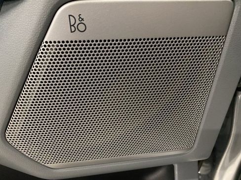 Used 2023 Ford F150 Lariat w/ Trailer Tow Package image 33