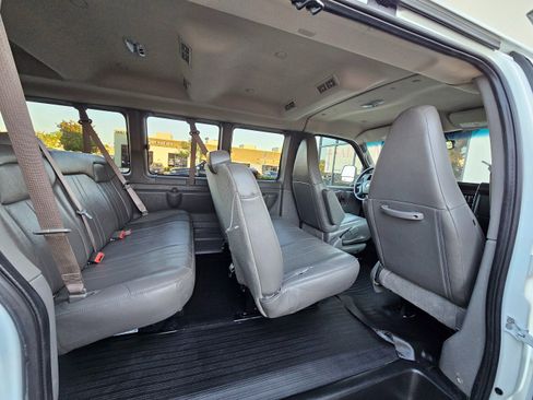 Used 2023 Chevrolet Express 3500 LS image 18
