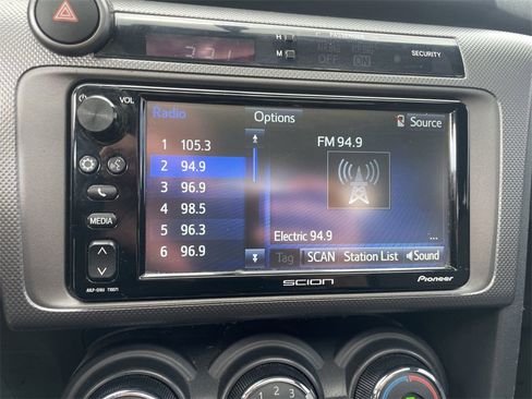 Used 2016 Scion tC image 12