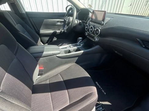 Used 2025 Nissan Sentra SV FWD image 24