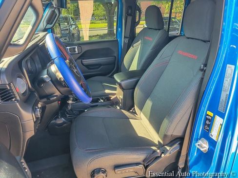 Certified 2024 Jeep Wrangler Unlimited Rubicon w/ Technology Group AWD/4WD image 10