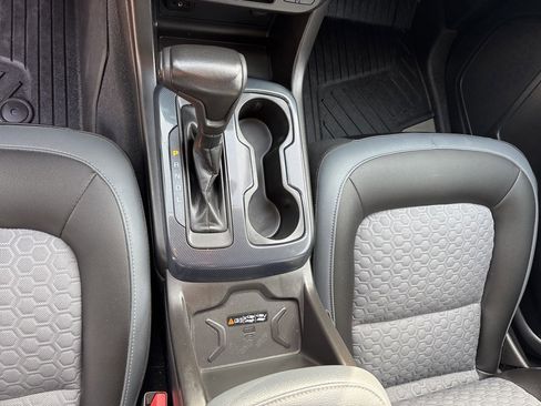 Used 2019 Chevrolet Colorado Z71 image 39