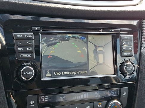 Used 2015 Nissan Rogue SL w/ SL Premium Package FWD image 20