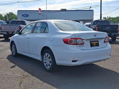 Used 2011 Toyota Corolla LE FWD image 5