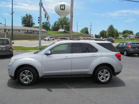 Used 2013 Chevrolet Equinox LT AWD/4WD image 2