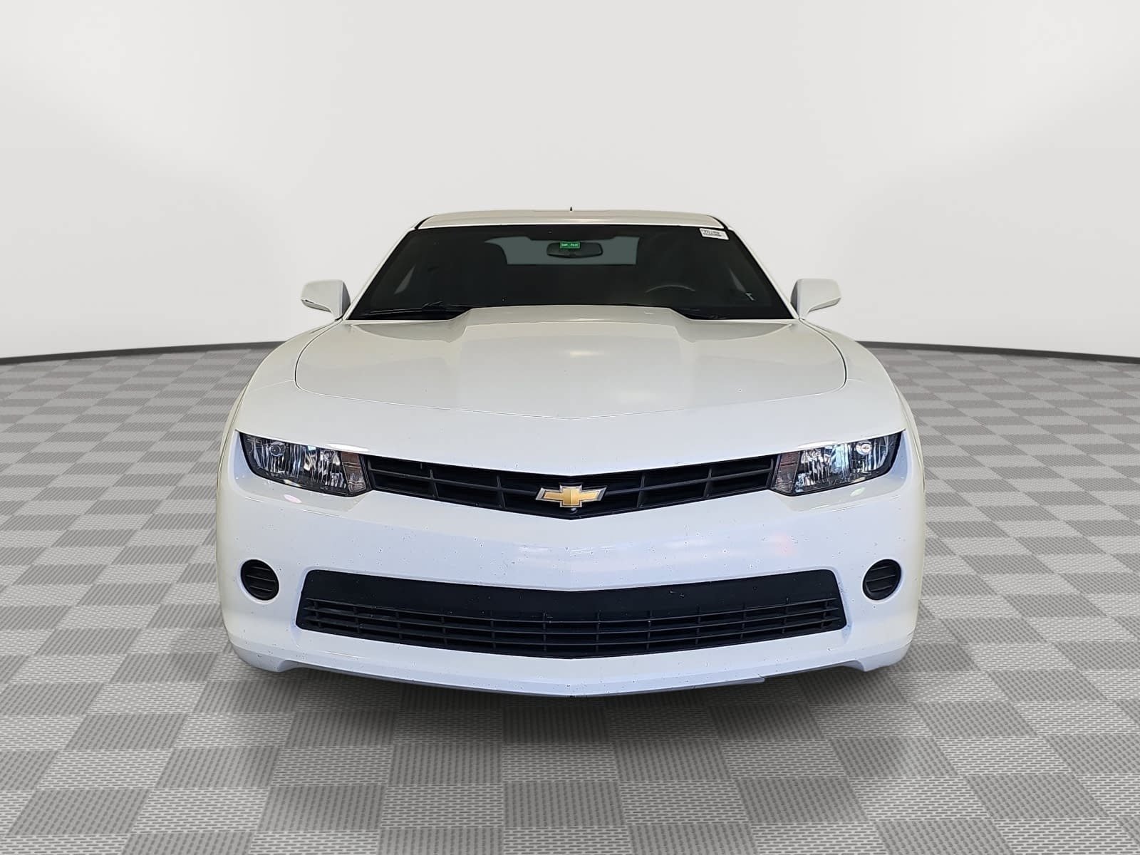 Used 2015 Chevrolet Camaro LS RWD image 3