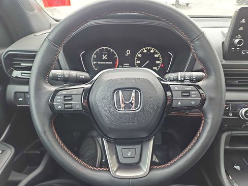 Certified 2025 Honda Pilot TrailSport image 28