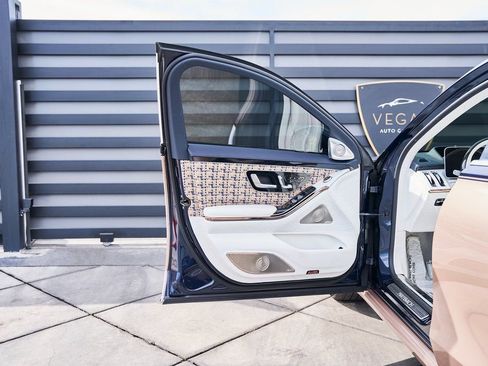 Used 2023 Mercedes-Benz Maybach S 680 4MATIC image 33