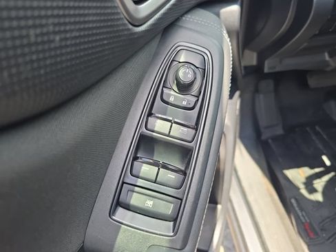 Used 2022 Subaru Forester Premium AWD/4WD image 14
