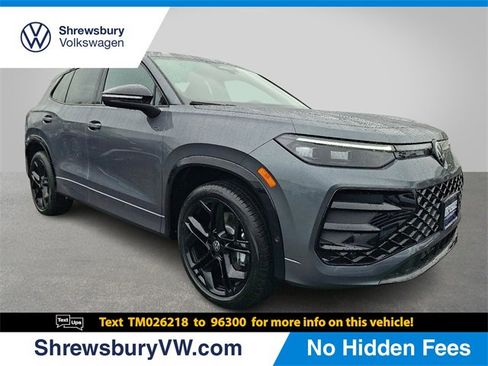 New 2026 Volkswagen Tiguan SE R-Line image 1