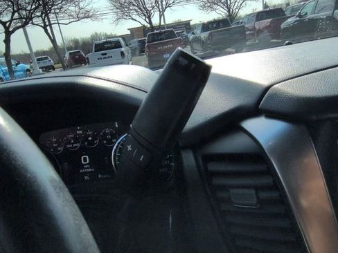 Used 2019 Chevrolet Tahoe Premier image 21