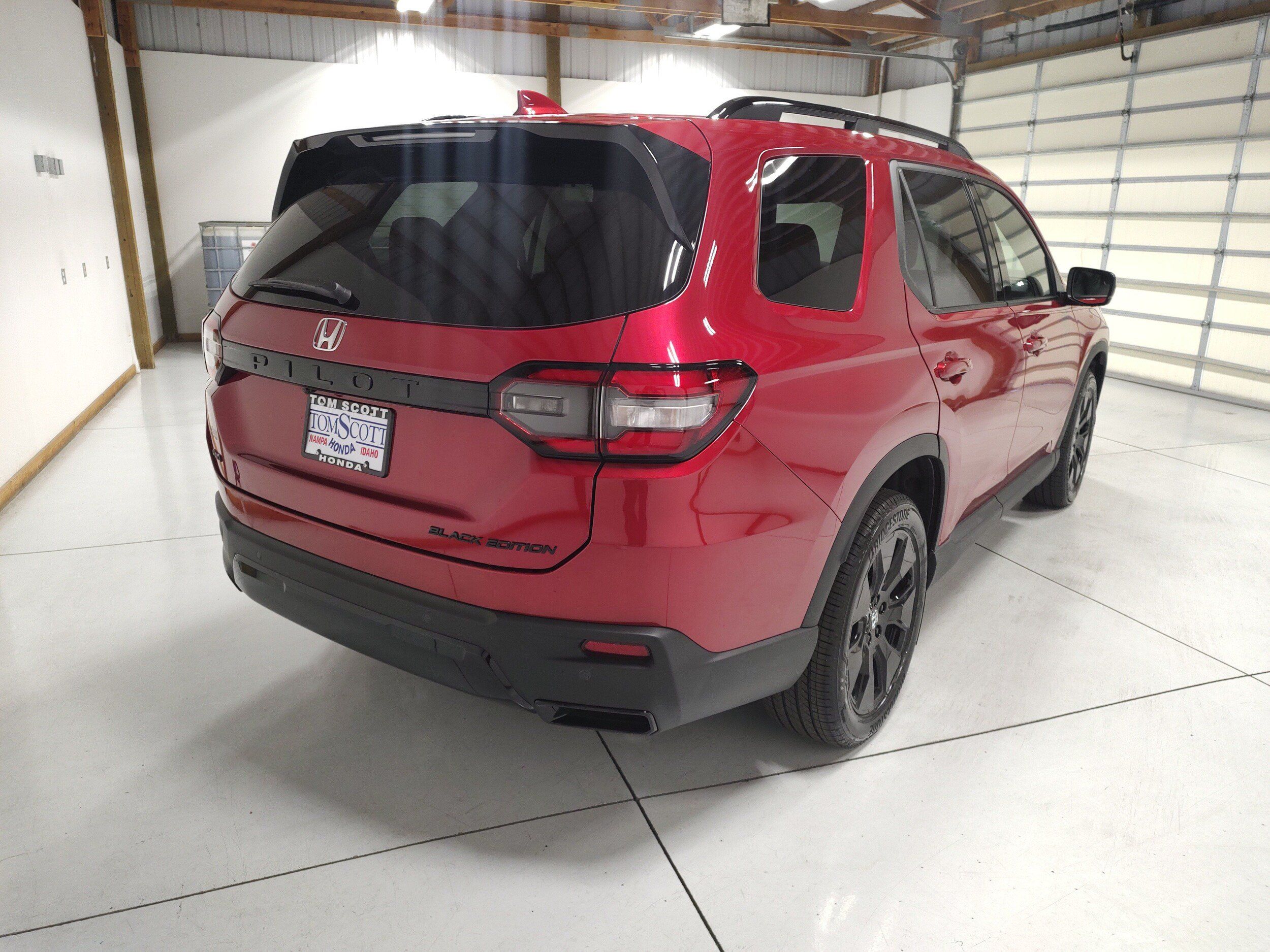 New 2026 Honda Pilot Black Edition image 14
