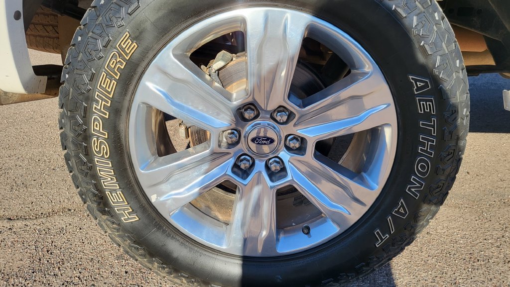 Used 2019 Ford F150 Platinum w/ Equipment Group 701A Luxury AWD/4WD image 14