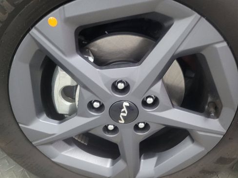 Used 2025 Kia K4 FWD image 31