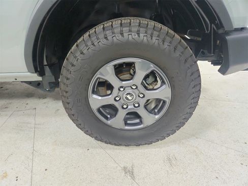 Used 2022 Ford Bronco Big Bend image 41