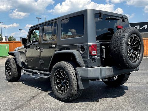 Used 2015 Jeep Wrangler Unlimited Sport w/ Quick Order Package 24S AWD/4WD image 4