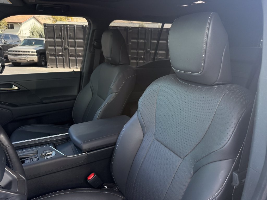 Used 2024 Lexus GX 550 w/ Cold Area Package AWD/4WD image 22
