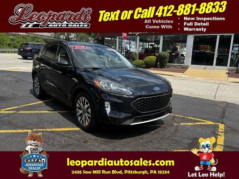 Used 2020 Ford Escape Titanium w/ Titanium Premium Package 2.0 AWD/4WD image 1