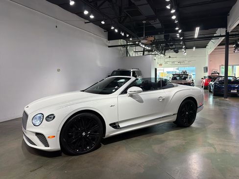 Used 2022 Bentley Continental GT Speed image 33