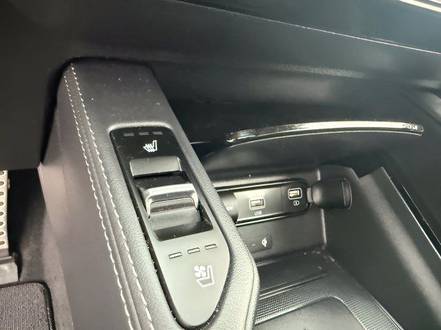 Used 2022 Kia Telluride SX w/ SX Prestige Package AWD/4WD image 20