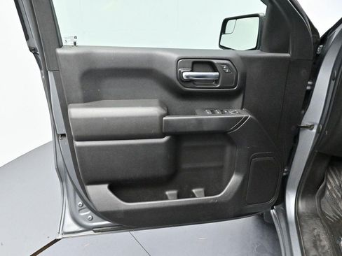 Used 2021 Chevrolet Silverado 1500 Custom AWD/4WD image 13