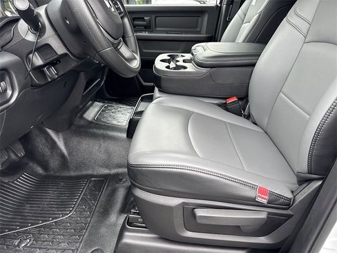 New 2025 RAM 3500 Tradesman w/ Chrome Appearance Group AWD/4WD image 20