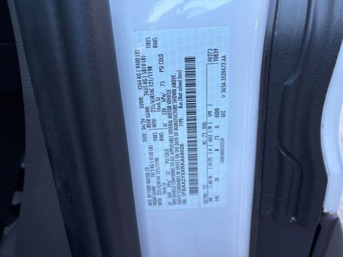 Used 2024 Ford Transit 350 XLT image 30