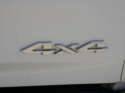 Used 2020 RAM 1500 Laramie AWD/4WD image 11