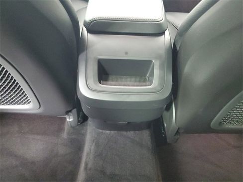 Used 2023 Volvo XC60 B5 Plus w/ Protection Package Premier image 14