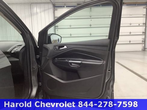 Used 2018 Ford Escape SEL w/ Canadian Touring Package image 10