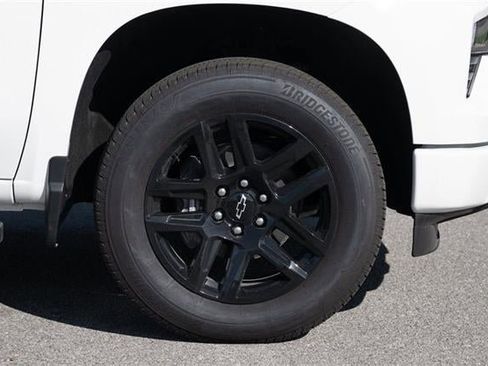 New 2025 Chevrolet Silverado 1500 Custom image 10