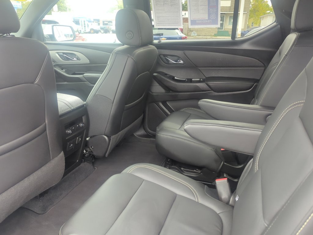 Certified 2023 Chevrolet Traverse LT w/ LT Premium Package AWD/4WD image 20