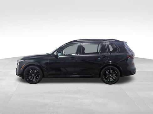 Used 2025 BMW X7 xDrive40i w/ M Sport Package image 2