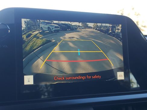 Used 2025 Lexus UX 300h FWD image 32