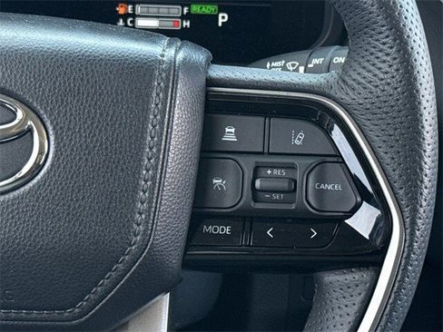 Used 2023 Toyota Sequoia SR5 w/ SR5 Premium Package image 14