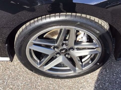 Certified 2024 Ford Mustang Coupe image 11