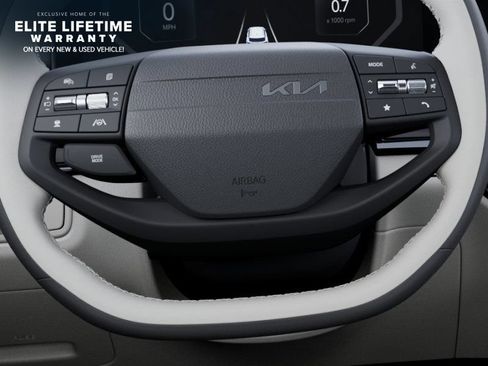 New 2026 Kia Sportage SX FWD image 23