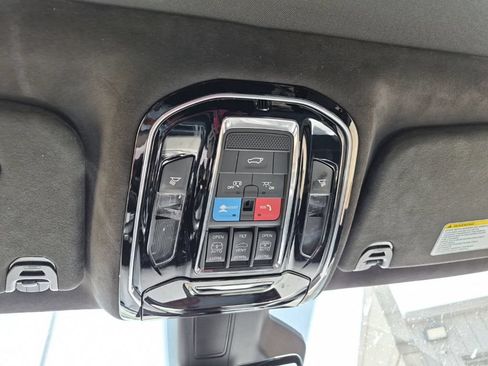 Used 2024 Jeep Grand Wagoneer Series II Obsidian w/ Quick Order Packagew 28T AWD/4WD image 16