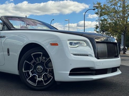 Used 2018 Rolls-Royce Dawn image 34