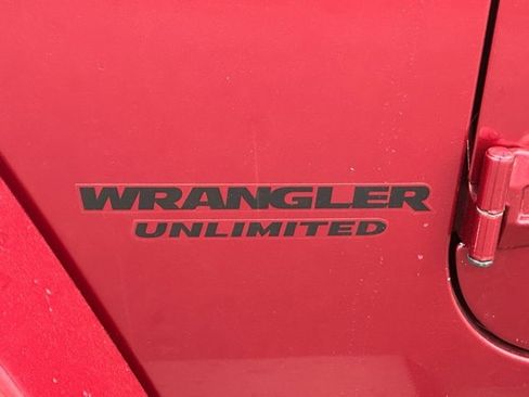 Used 2012 Jeep Wrangler Altitude image 13