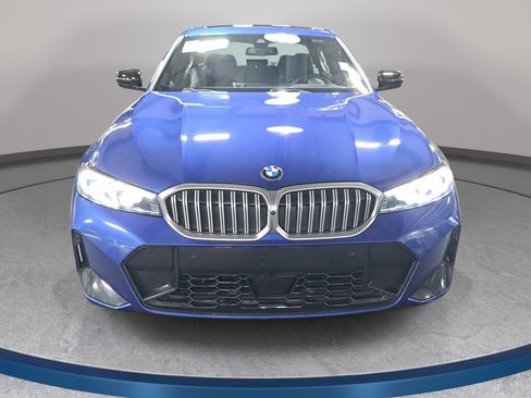 Certified 2025 BMW 330i Sedan w/ M Sport Package image 2
