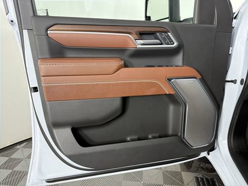 New 2026 GMC Sierra 2500 Denali Ultimate image 9